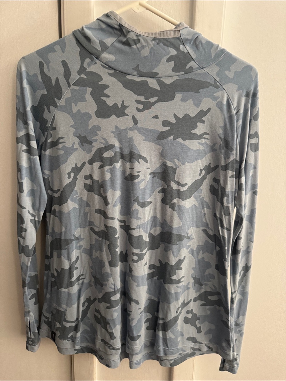 Freefly Women's Light Blue & Gray Camo Hooded Long-Sleeve Pullover